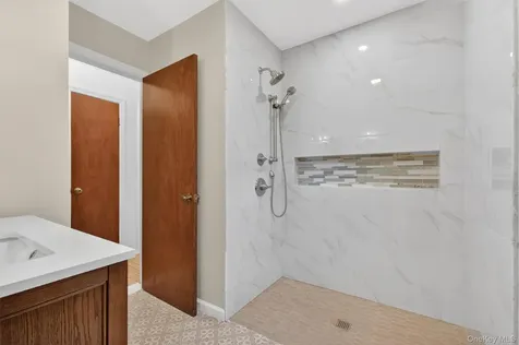 15 Schuylkill Court Carmel NY 10512
