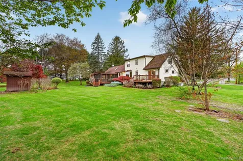 15 Schuylkill Court Carmel NY 10512