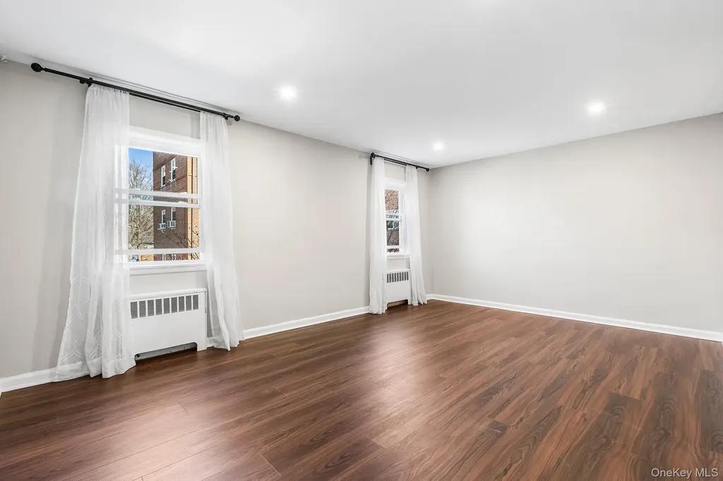 320 S Broadway Tarrytown NY 10591