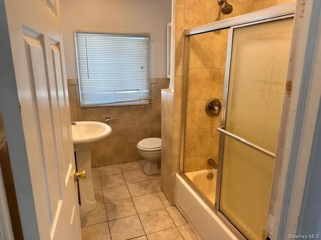 122 Cornelius Street Freeport NY 11520