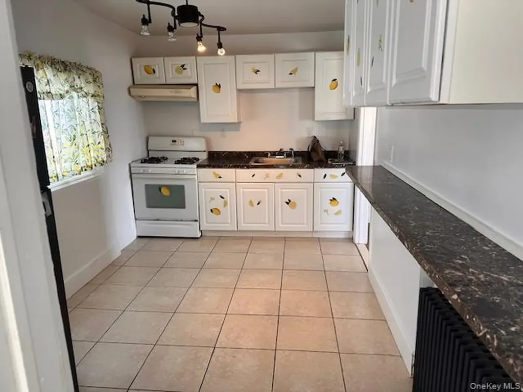 122 Cornelius Street Freeport NY 11520