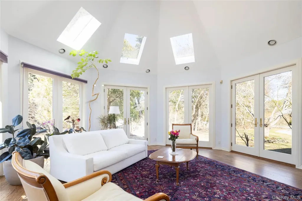 3 Plume Grass Way Westhampton NY 11977