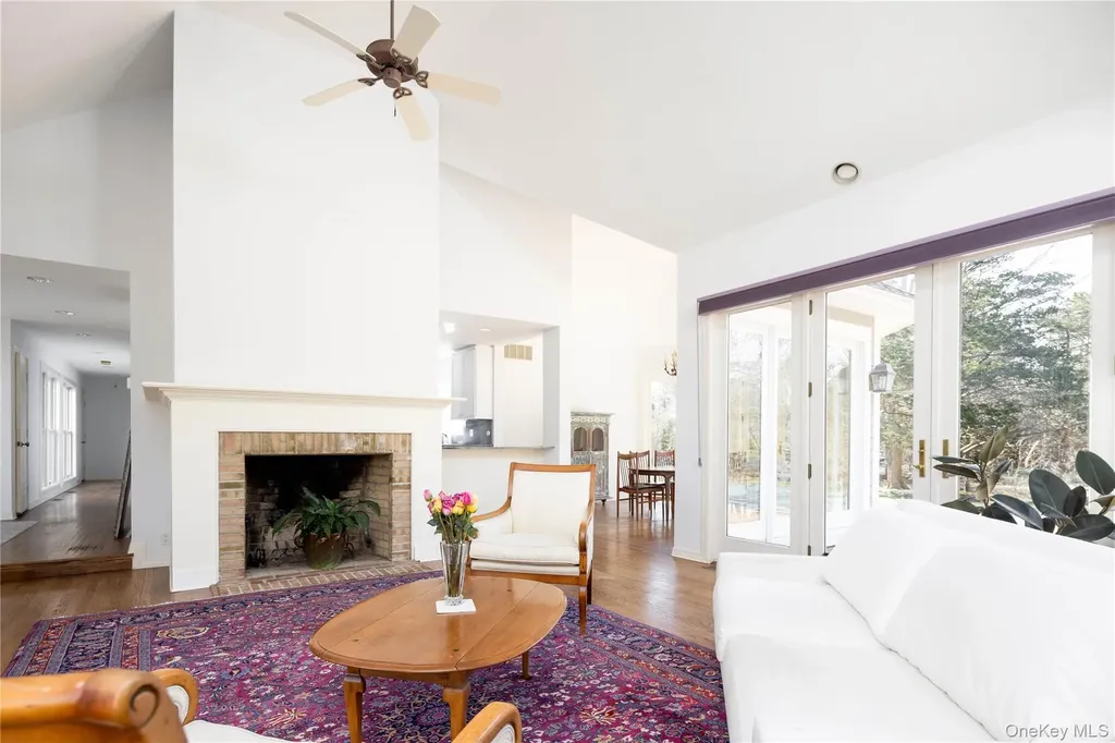 3 Plume Grass Way Westhampton NY 11977