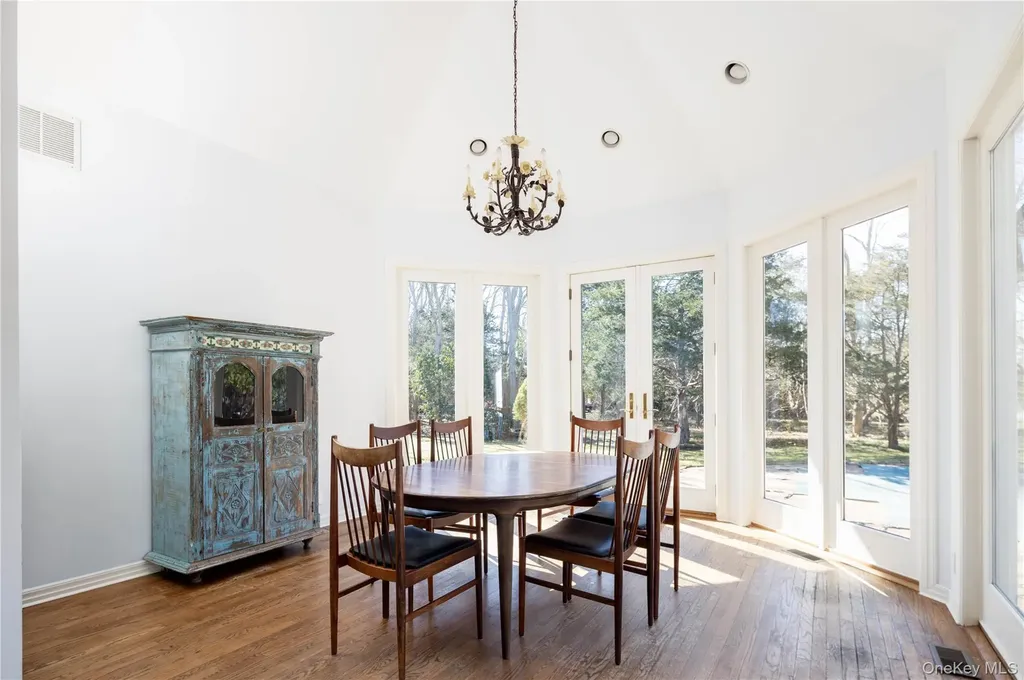 3 Plume Grass Way Westhampton NY 11977