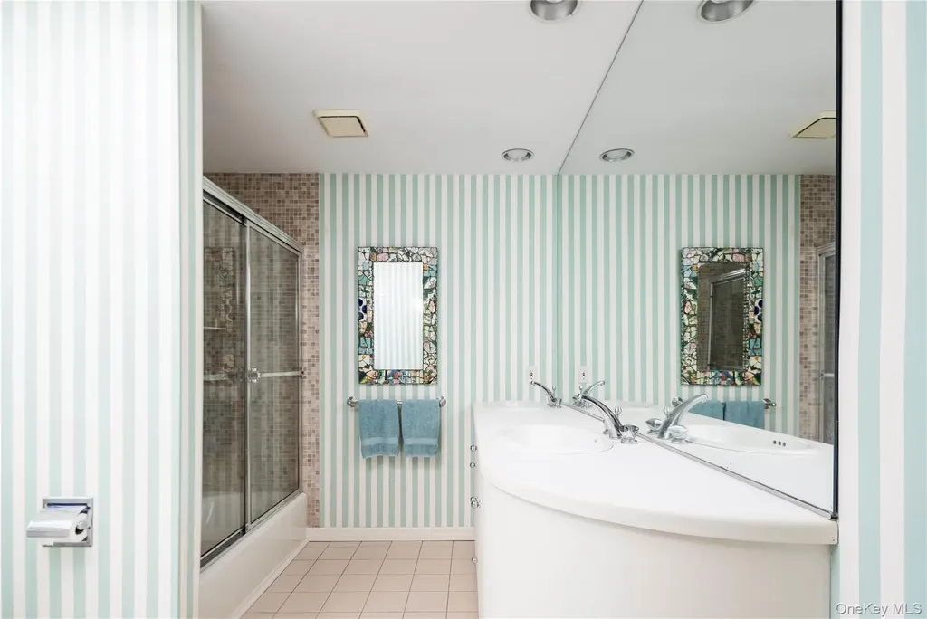 3 Plume Grass Way Westhampton NY 11977