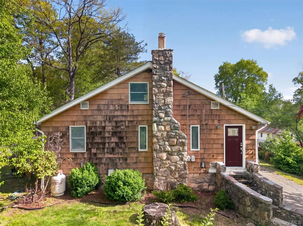 101 Highland Road Monroe NY 10950