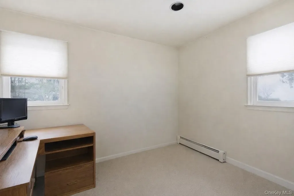 6 Cedarfield Terrace Saint James NY 11780