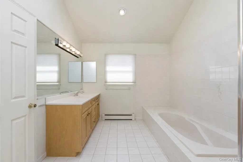 6 Cedarfield Terrace Saint James NY 11780
