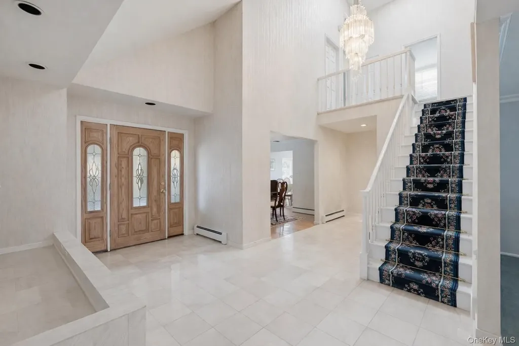 6 Cedarfield Terrace Saint James NY 11780