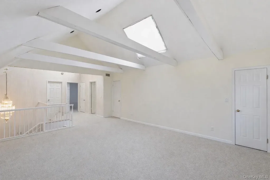 6 Cedarfield Terrace Saint James NY 11780