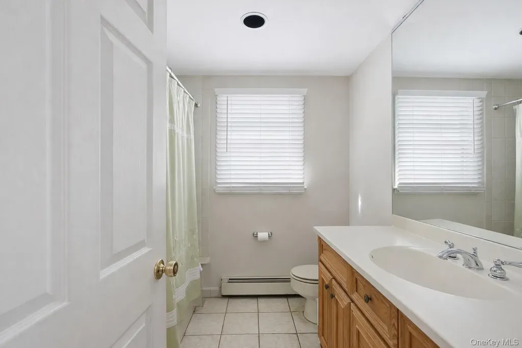 6 Cedarfield Terrace Saint James NY 11780