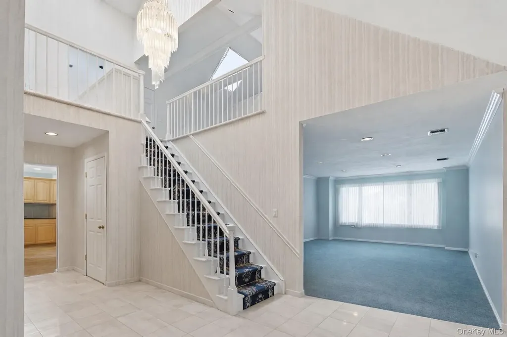 6 Cedarfield Terrace Saint James NY 11780