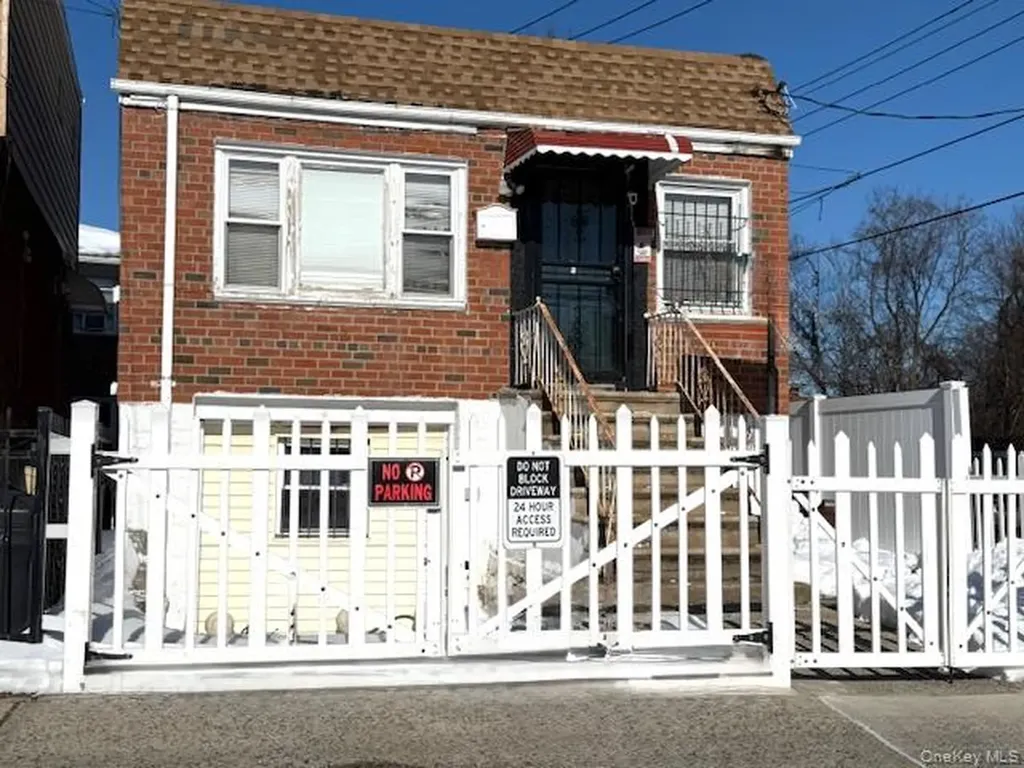 7917 Glenmore Avenue Ozone Park NY 11417