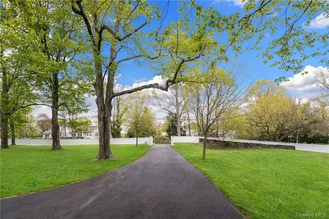 77 Pleasant Ridge Road Harrison NY 10528