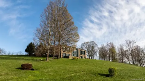 1135 Duell Road Stanfordville NY 12581