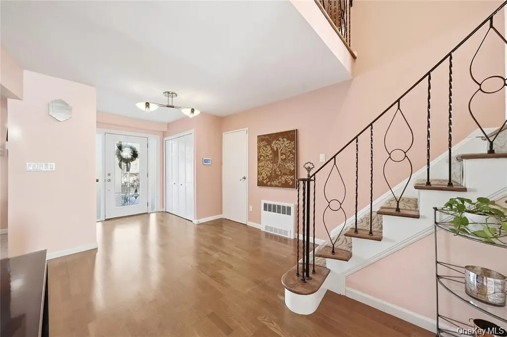 3094 Riverside Drive Wantagh NY 11793