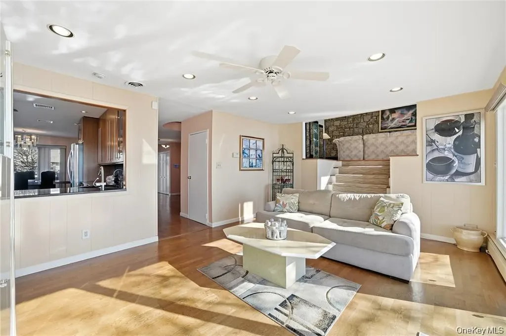 3094 Riverside Drive Wantagh NY 11793