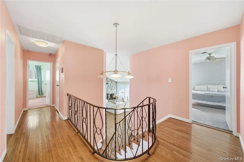 3094 Riverside Drive Wantagh NY 11793