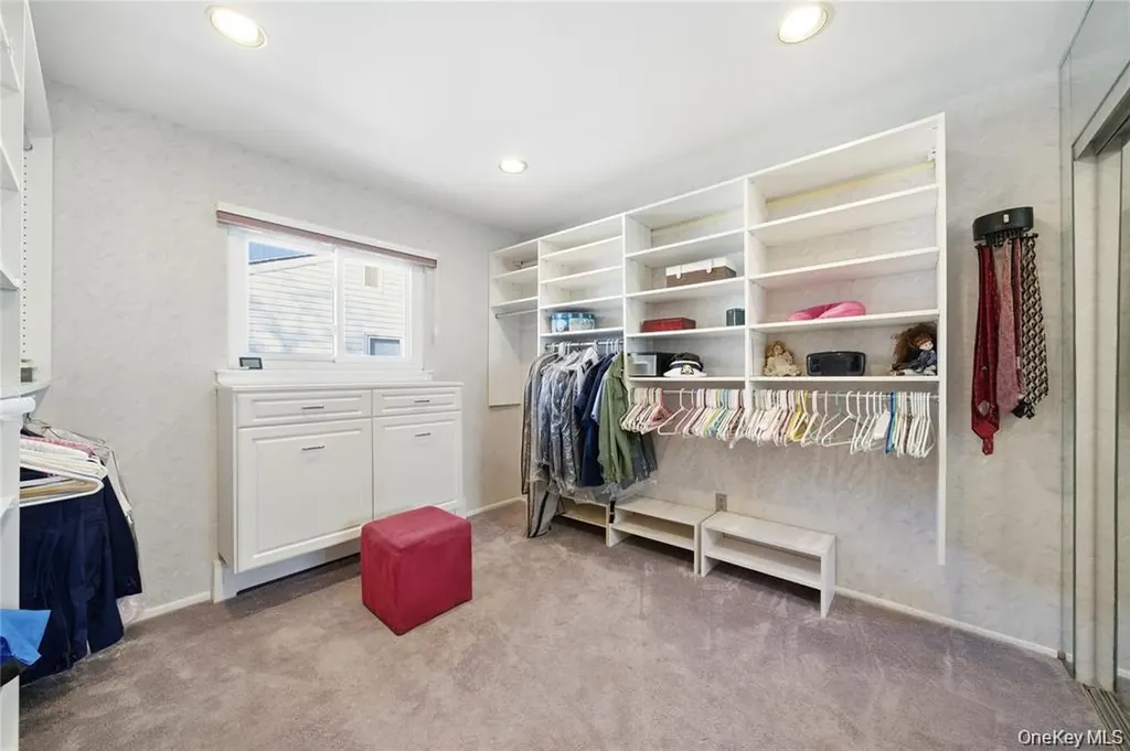 3094 Riverside Drive Wantagh NY 11793