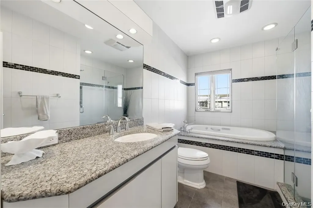 3094 Riverside Drive Wantagh NY 11793