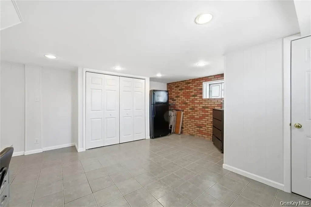3094 Riverside Drive Wantagh NY 11793