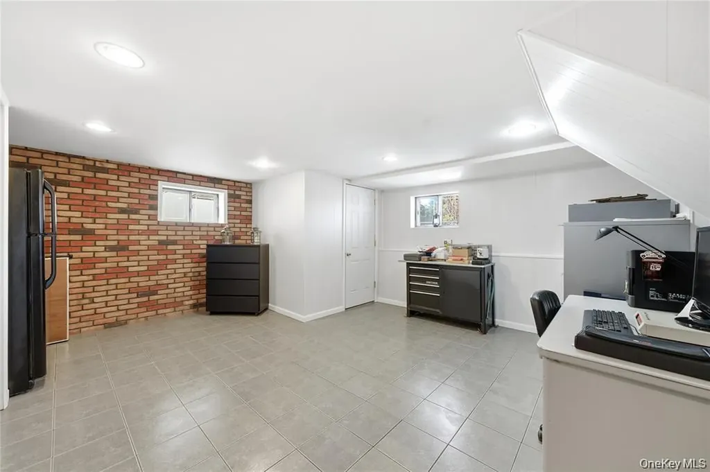 3094 Riverside Drive Wantagh NY 11793