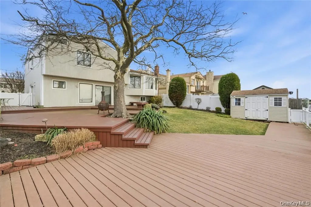 3094 Riverside Drive Wantagh NY 11793