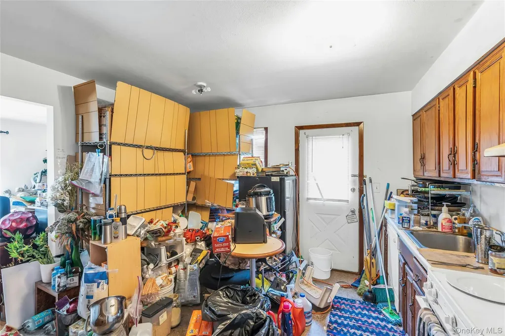 106 Summit Drive Smithtown NY 11787