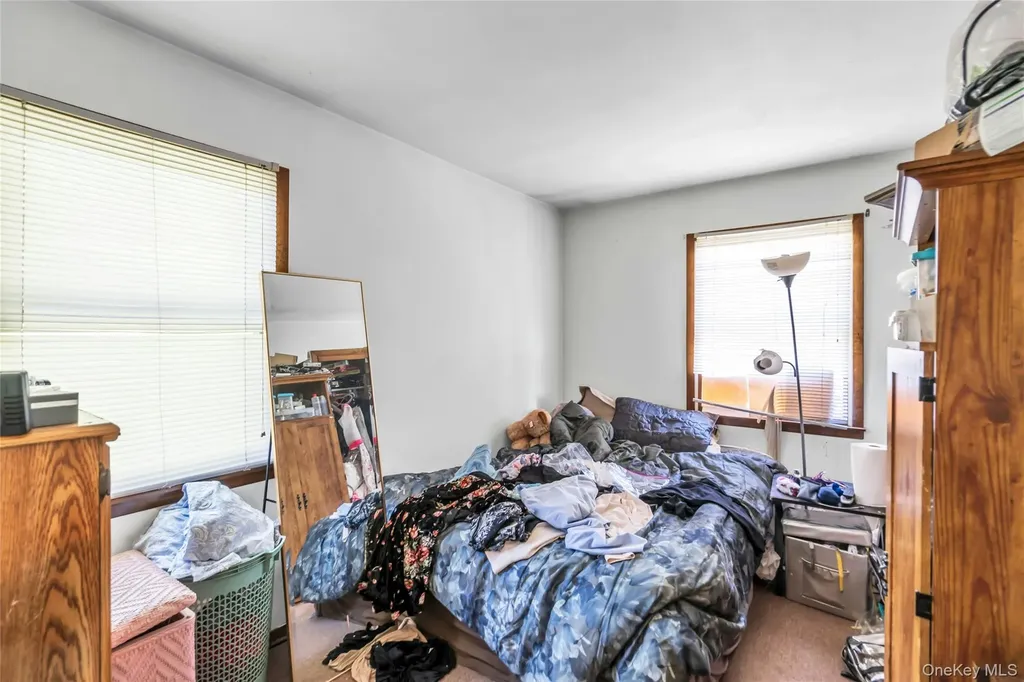 106 Summit Drive Smithtown NY 11787