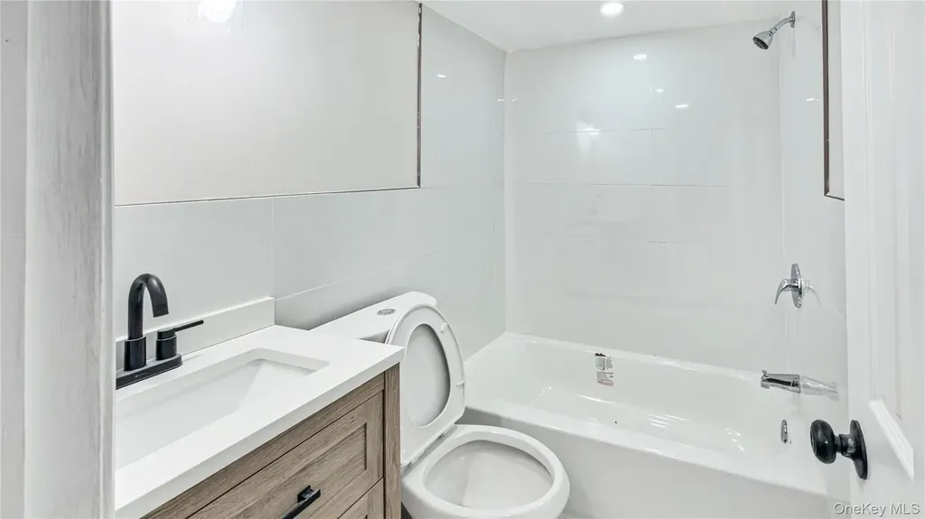 58 Rutland Road Freeport NY 11520