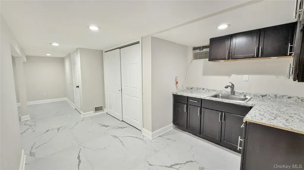 58 Rutland Road Freeport NY 11520