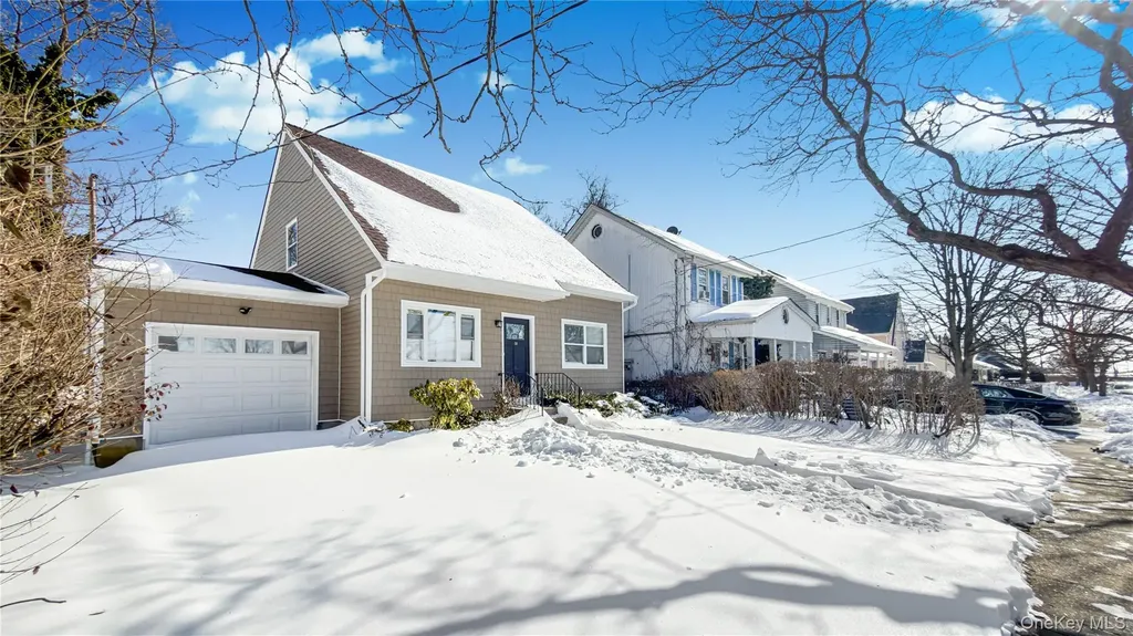 58 Rutland Road Freeport NY 11520