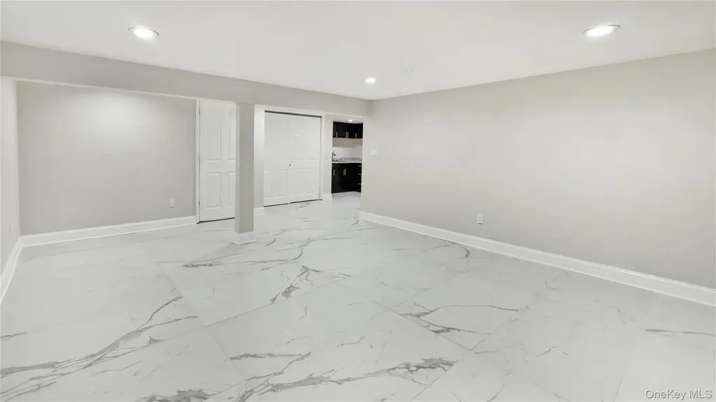 58 Rutland Road Freeport NY 11520