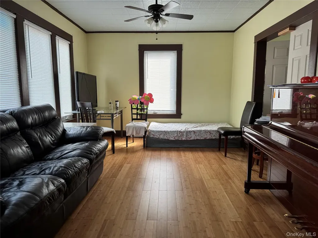 39 Crescent Place Middletown NY 10940