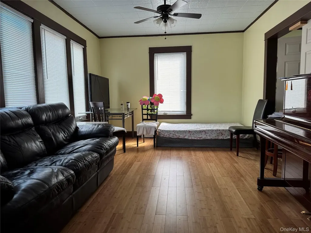 39 Crescent Place Middletown NY 10940