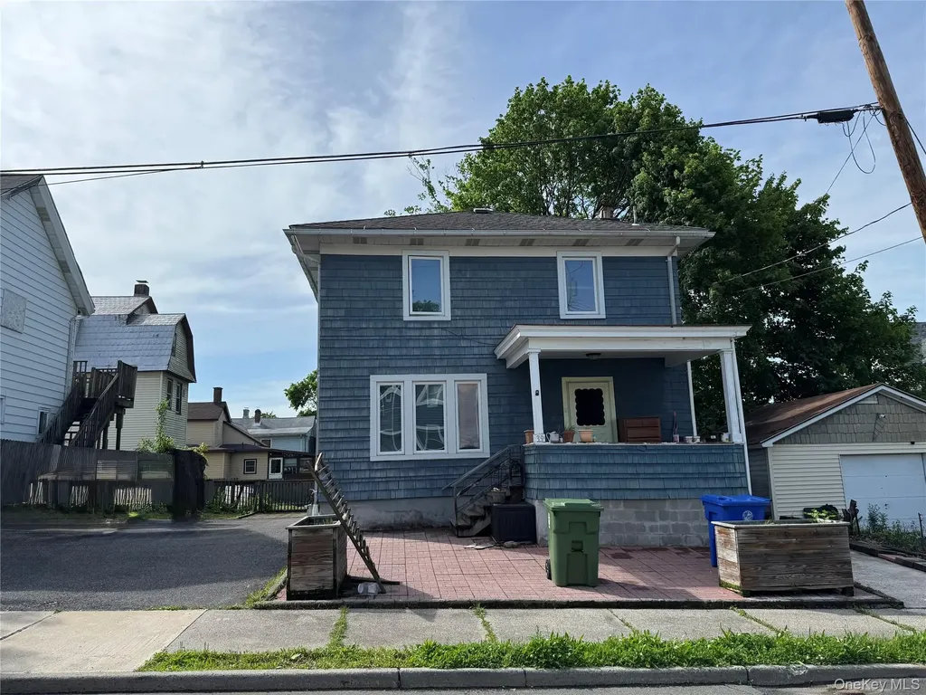 39 Crescent Place Middletown NY 10940