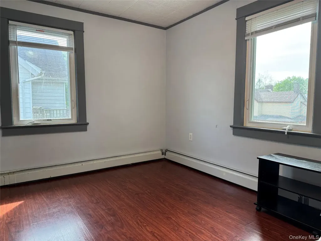 39 Crescent Place Middletown NY 10940
