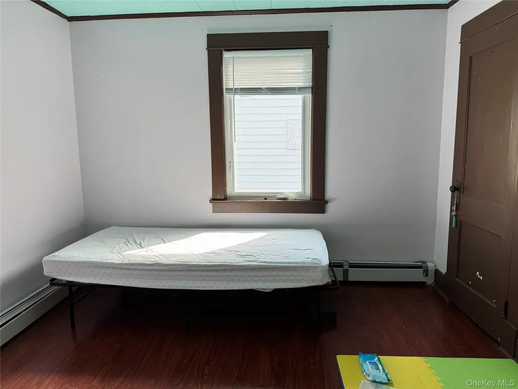 39 Crescent Place Middletown NY 10940