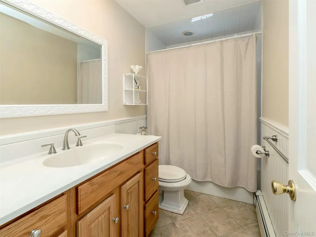 16 Underhill Road Glen Head NY 11545