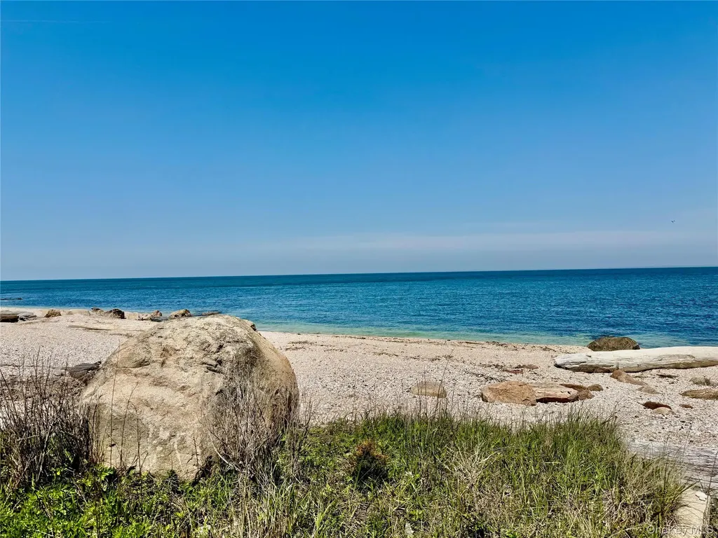 1680 Lands End Road Orient NY 11957