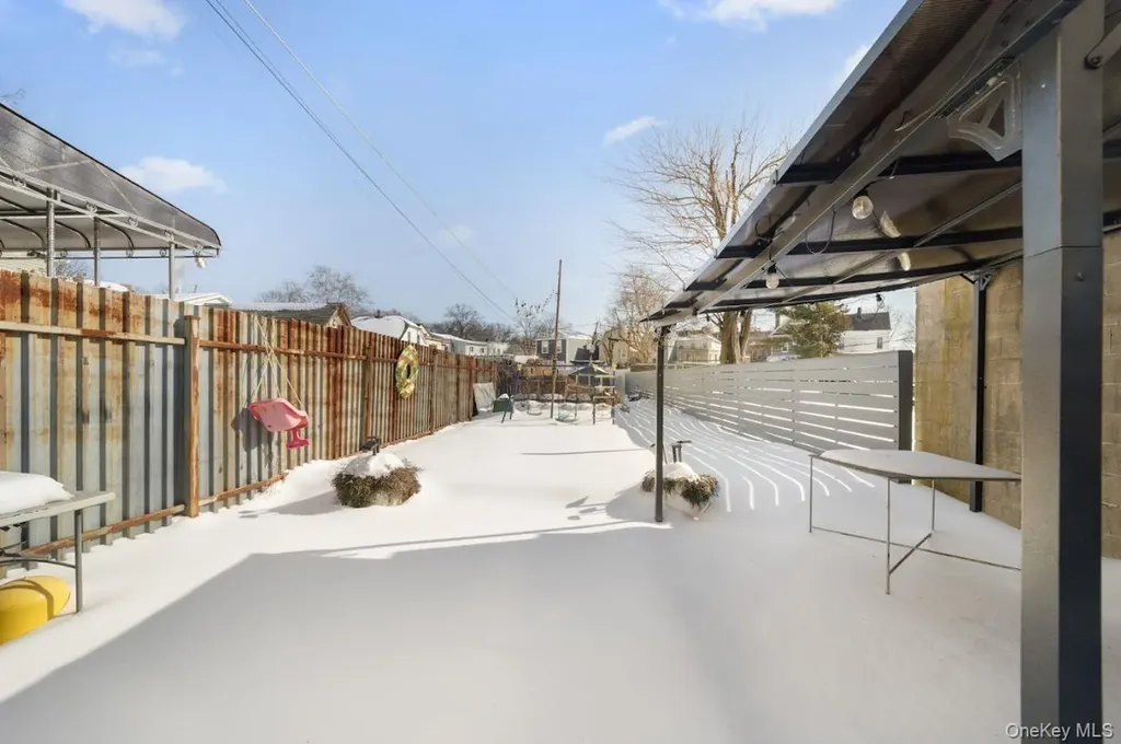 108 Jackie Robinson Parkway Brooklyn NY 11207