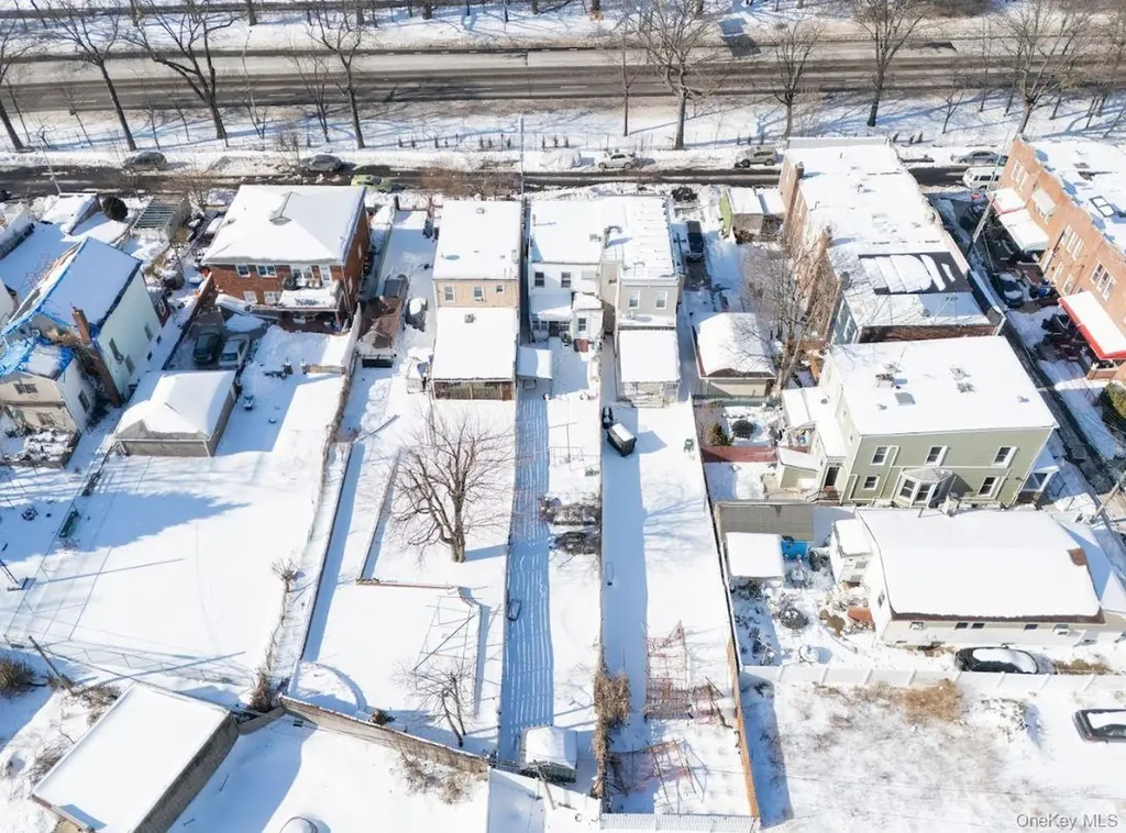 108 Jackie Robinson Parkway Brooklyn NY 11207