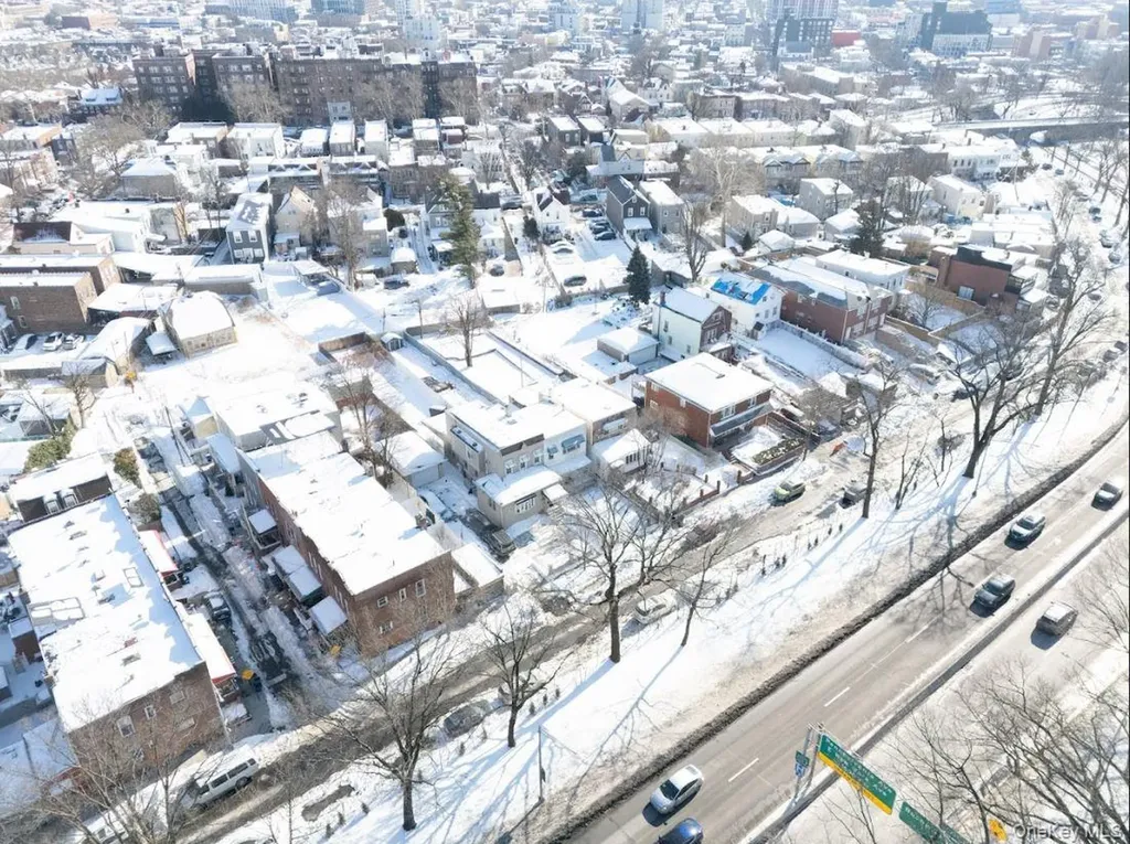108 Jackie Robinson Parkway Brooklyn NY 11207