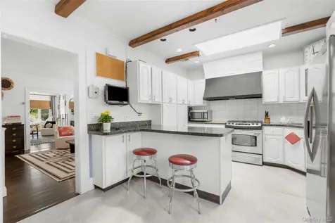 103 Laurel Avenue Larchmont NY 10538