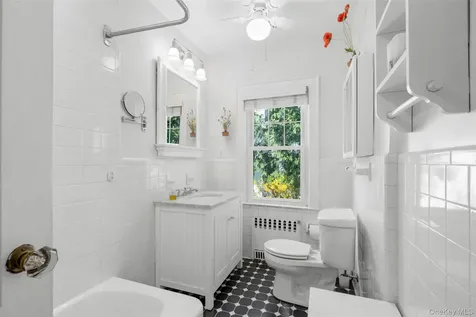 103 Laurel Avenue Larchmont NY 10538
