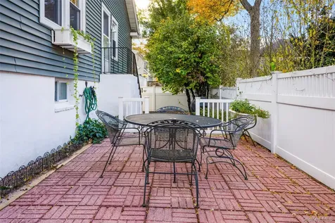 103 Laurel Avenue Larchmont NY 10538