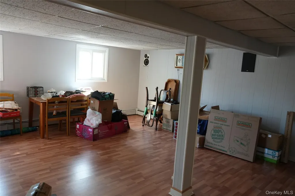 215 Lakeside Trail Ridge NY 11961