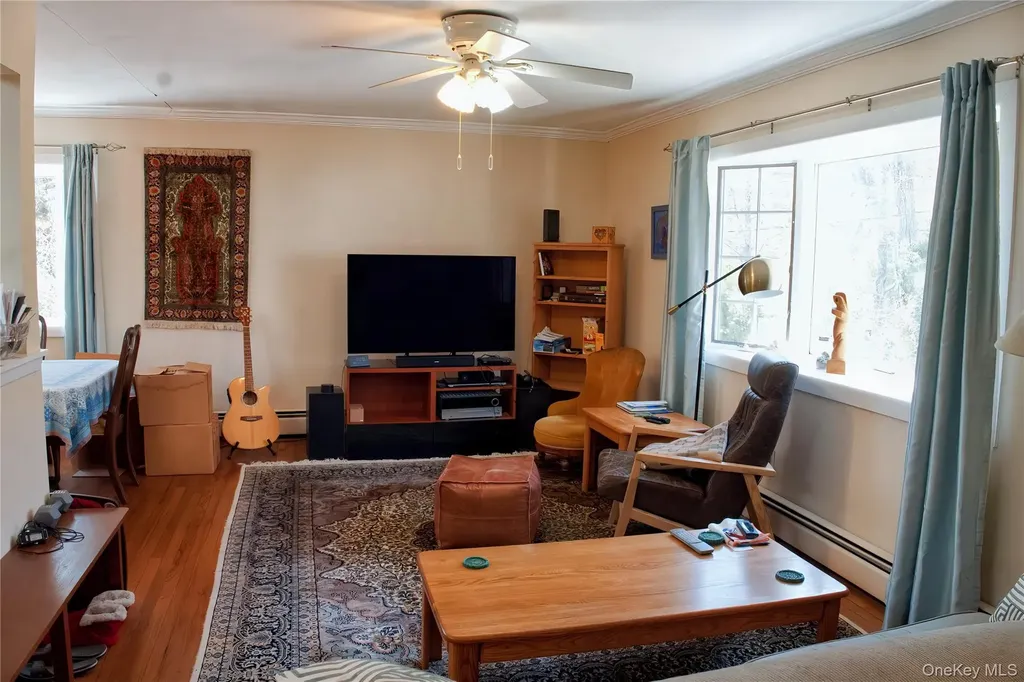 215 Lakeside Trail Ridge NY 11961