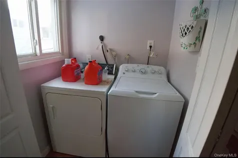 215 Lakeside Trail Ridge NY 11961