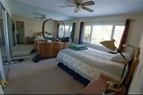 215 Lakeside Trail Ridge NY 11961